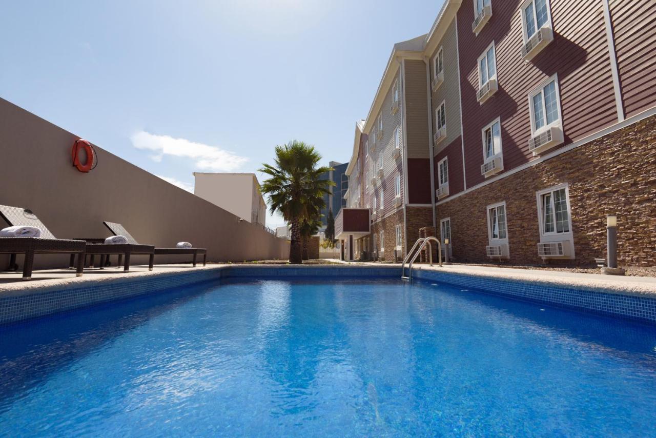 Extended Suites Chihuahua La Juventud Екстер'єр фото